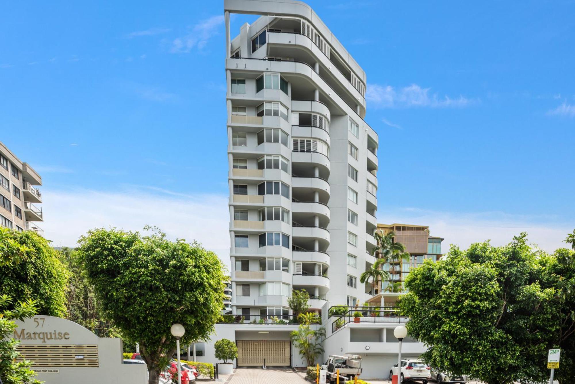Lavish 3-Bed With Wraparound Balcony And Pool Apartment Brisbane Ngoại thất bức ảnh