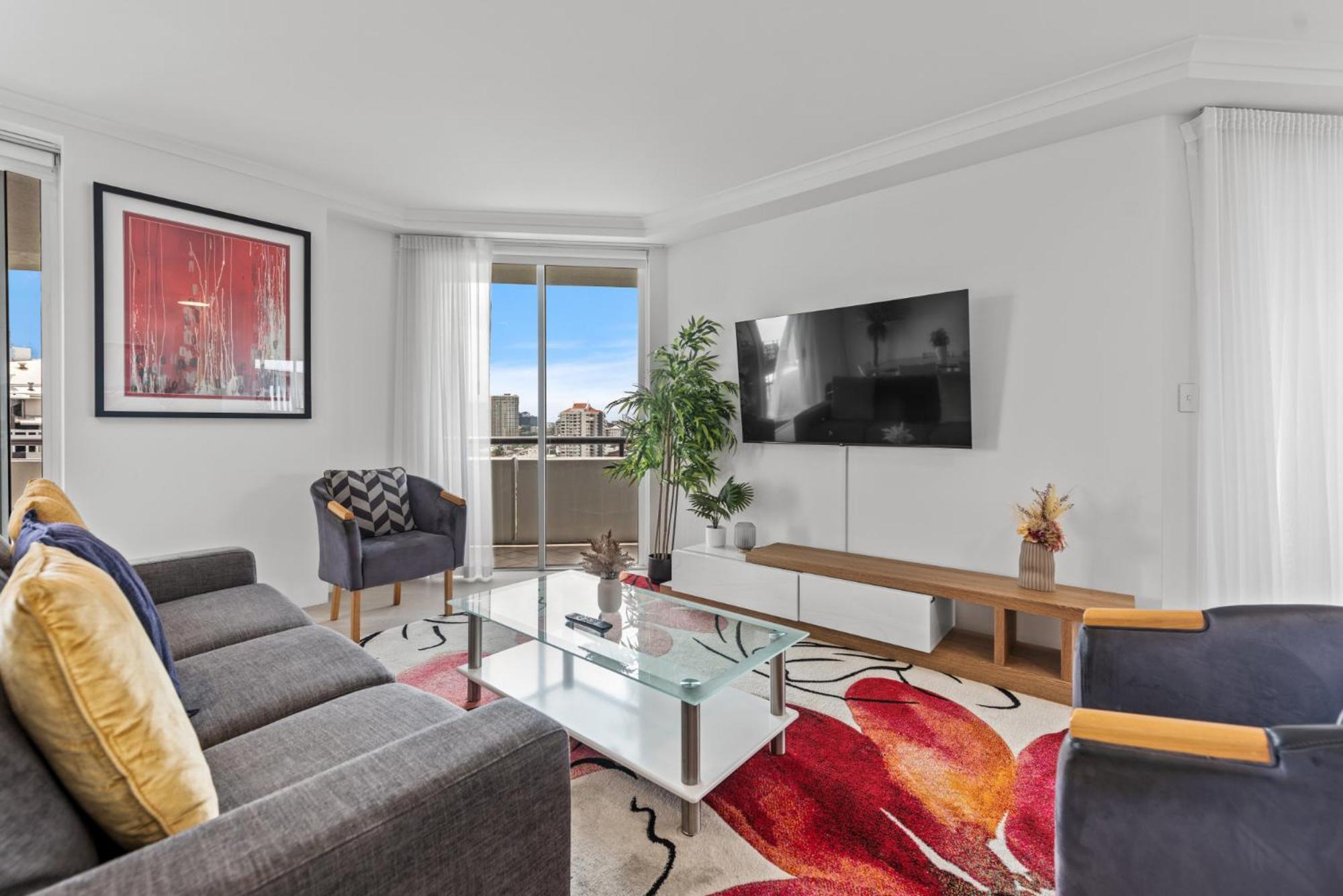 Lavish 3-Bed With Wraparound Balcony And Pool Apartment Brisbane Ngoại thất bức ảnh